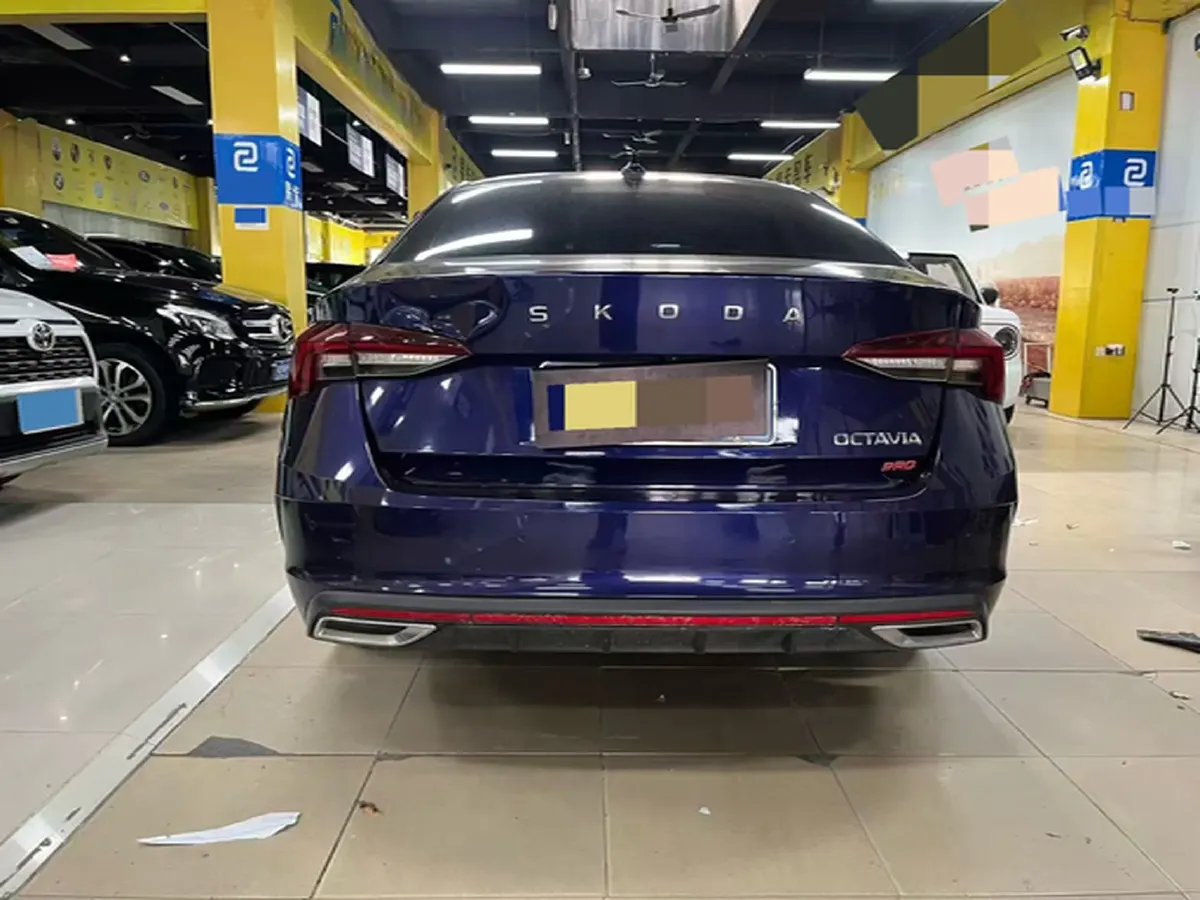 2021 Skoda Octavia 1.4T 150HP L4 7DCT,autocango,china used car exporter,china ev exporter,chinese used car exporter,chinese used ev exporter
