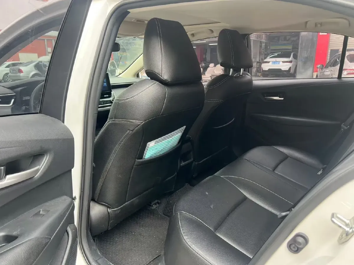 2021 Toyota Corolla 1.2T 116HP L4 CVT,autocango,china used car exporter,china ev exporter,chinese used car exporter,chinese used ev exporter