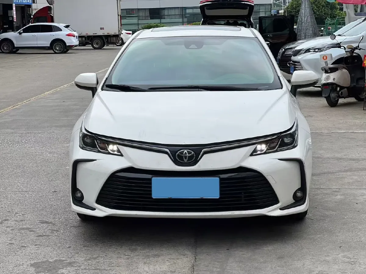 2021 Toyota Corolla 1.2T 116HP L4 CVT,autocango,china used car exporter,china ev exporter,chinese used car exporter,chinese used ev exporter