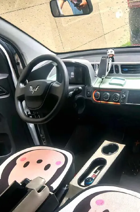 2021 WuLing HongGuang MINI EV BEV 9.3KWH,autocango,china used car exporter,china ev exporter,chinese used car exporter,chinese used ev exporter