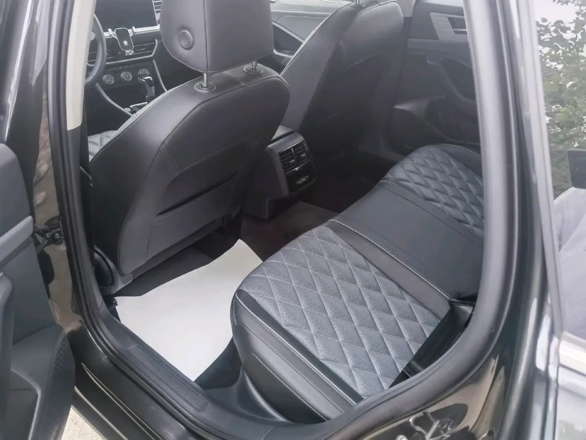 2023 Volkswagen Sagitar 1.5T 160HP L4 7DCT,autocango,china used car exporter,china ev exporter,chinese used car exporter,chinese used ev exporter