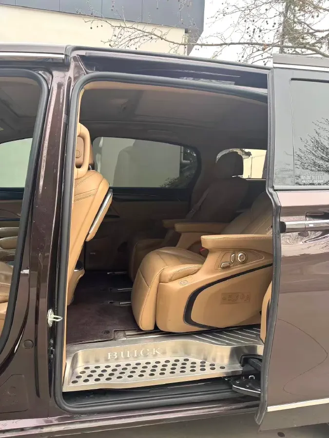 2021 Buick GL8 2.0T 237HP L4 9AT,autocango,china used car exporter,china ev exporter,chinese used car exporter,chinese used ev exporter