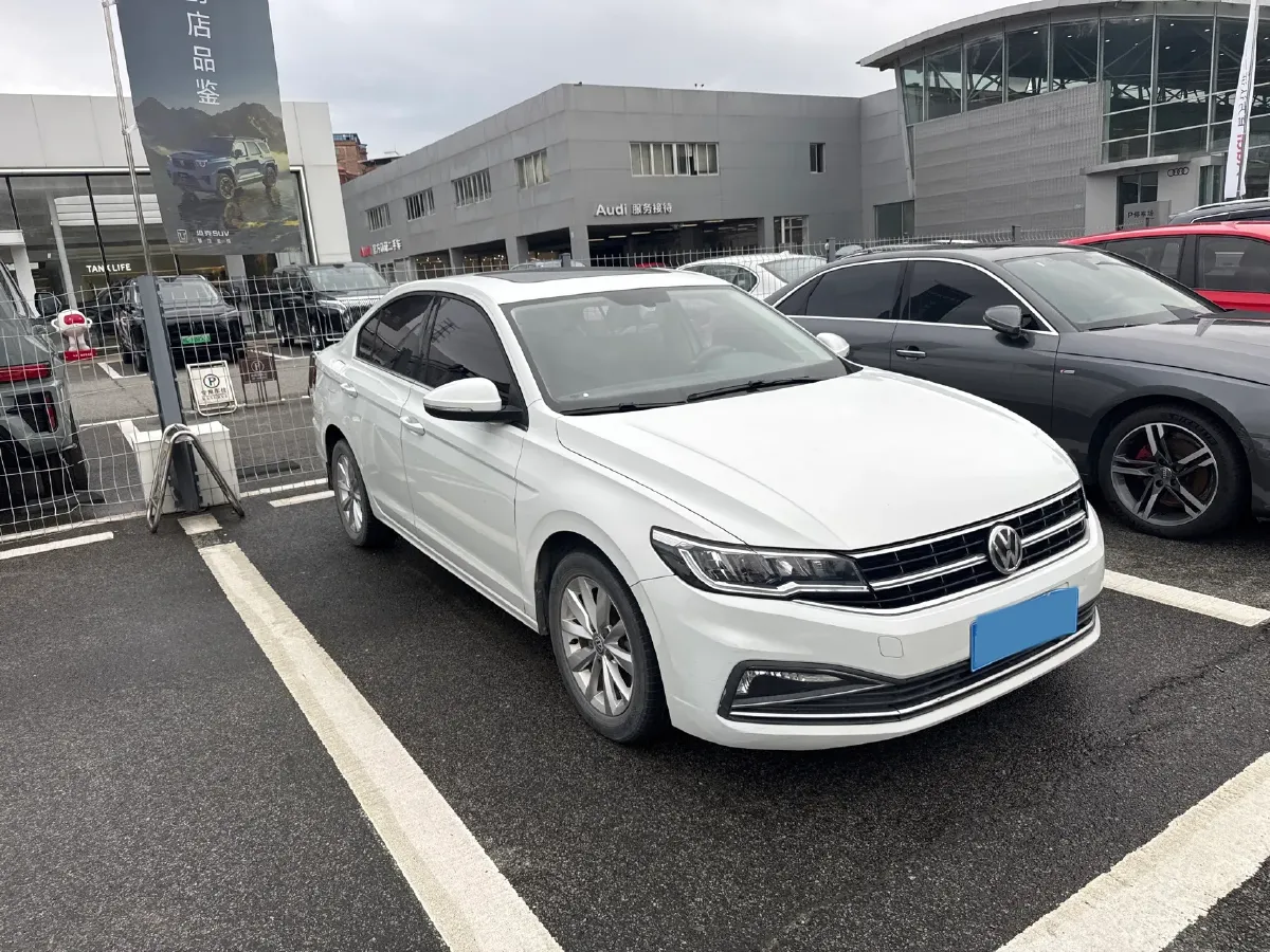 2019 Volkswagen Golf Sportsvan 1.6L 110HP L4 6AT,autocango,china used car exporter,china ev exporter,chinese used car exporter,chinese used ev exporter