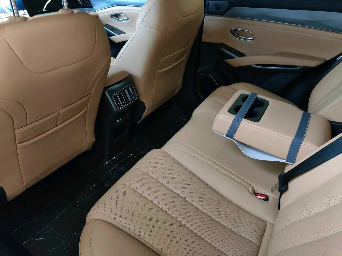 2025 BYD SongL DM-i 1.5L 101HP L4 E-CVT PHEV 18.3KWH,autocango,china used car exporter,china ev exporter,chinese used car exporter,chinese used ev exporter