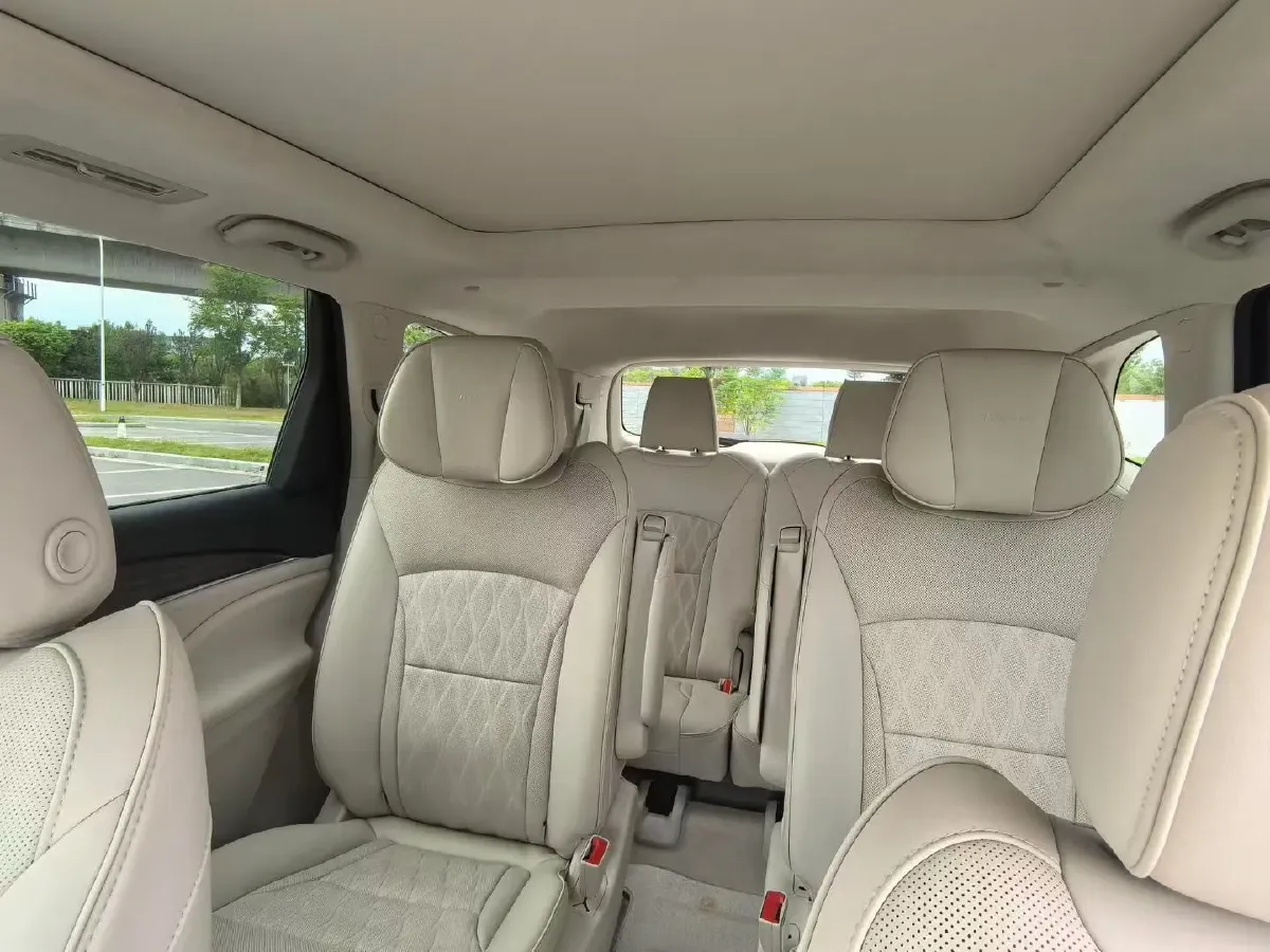 2020 Buick Enclave 2.0T 237HP L4 9AT,autocango,china used car exporter,china ev exporter,chinese used car exporter,chinese used ev exporter