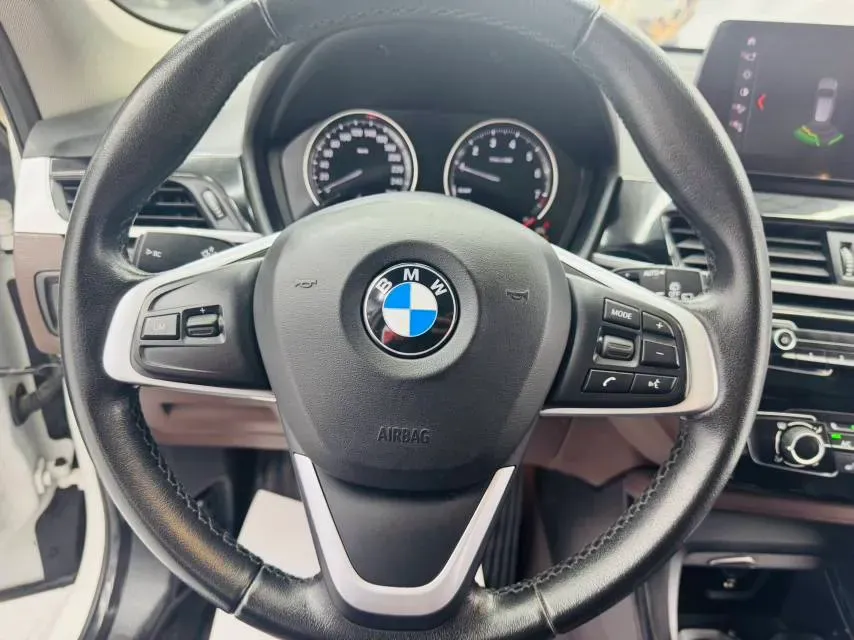 2022 BMW X1 1.5T 140HP L3 7DCT,autocango,china used car exporter,china ev exporter,chinese used car exporter,chinese used ev exporter