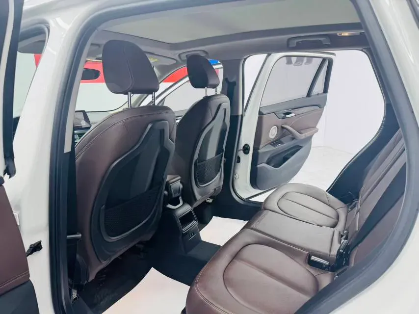2022 BMW X1 1.5T 140HP L3 7DCT,autocango,china used car exporter,china ev exporter,chinese used car exporter,chinese used ev exporter