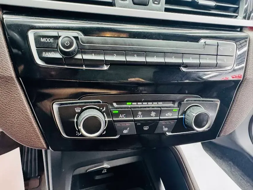 2022 BMW X1 1.5T 140HP L3 7DCT,autocango,china used car exporter,china ev exporter,chinese used car exporter,chinese used ev exporter