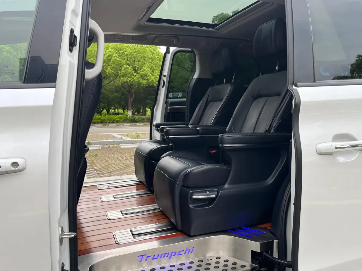 2021 GAC Trumpchi M8 2.0T 252HP L4 8AT,autocango,china used car exporter,china ev exporter,chinese used car exporter,chinese used ev exporter