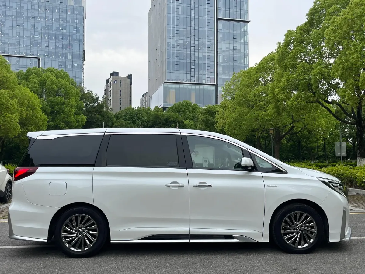 2021 GAC Trumpchi M8 2.0T 252HP L4 8AT,autocango,china used car exporter,china ev exporter,chinese used car exporter,chinese used ev exporter