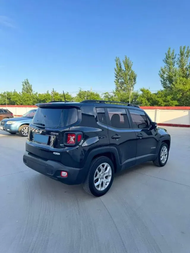 2018 Jeep Renegade 1.4T 150HP L4 7DCT,autocango,china used car exporter,china ev exporter,chinese used car exporter,chinese used ev exporter