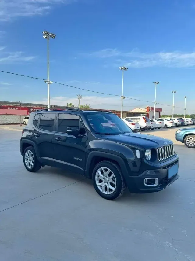 2018 Jeep Renegade 1.4T 150HP L4 7DCT,autocango,china used car exporter,china ev exporter,chinese used car exporter,chinese used ev exporter