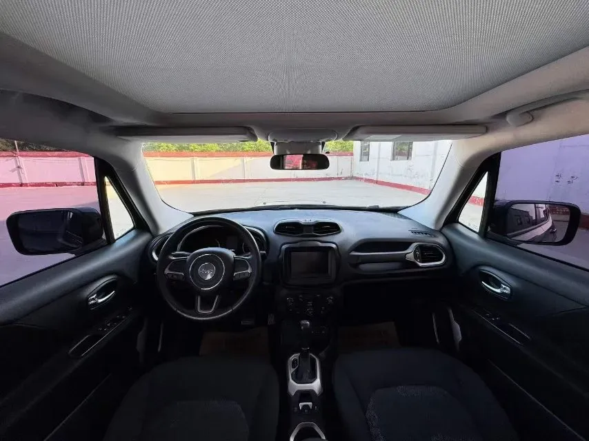 2018 Jeep Renegade 1.4T 150HP L4 7DCT,autocango,china used car exporter,china ev exporter,chinese used car exporter,chinese used ev exporter