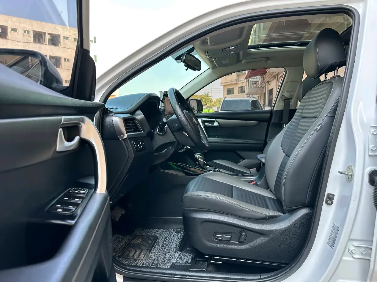2018 Kia Sportage R 2.0L 160HP L4 6AT,autocango,china used car exporter,china ev exporter,chinese used car exporter,chinese used ev exporter