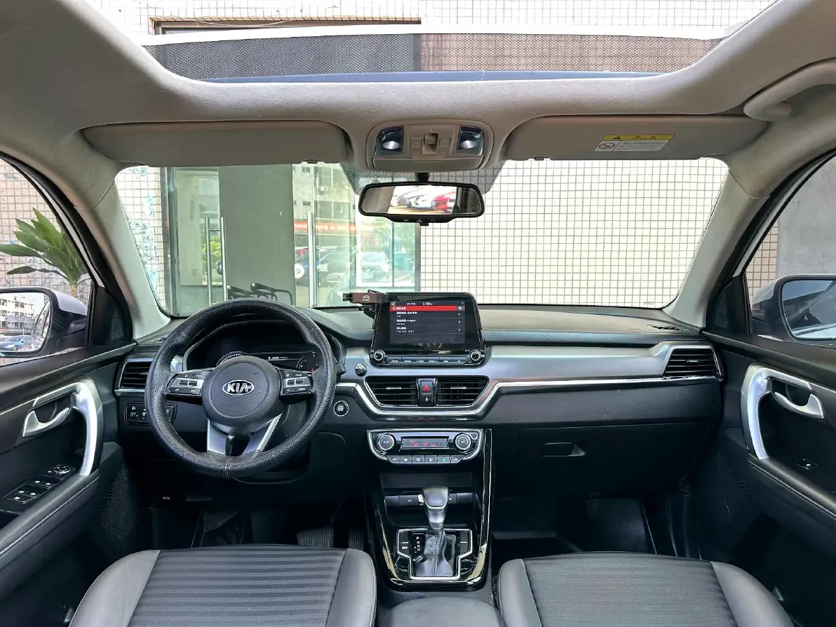 2018 Kia Sportage R 2.0L 160HP L4 6AT,autocango,china used car exporter,china ev exporter,chinese used car exporter,chinese used ev exporter
