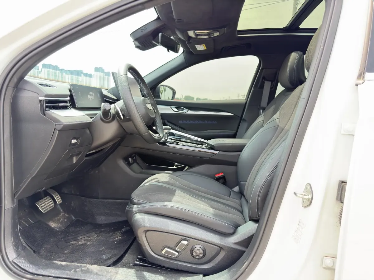 2025 Geely Preface 2.0T 238HP L4 8AT,autocango,china used car exporter,china ev exporter,chinese used car exporter,chinese used ev exporter