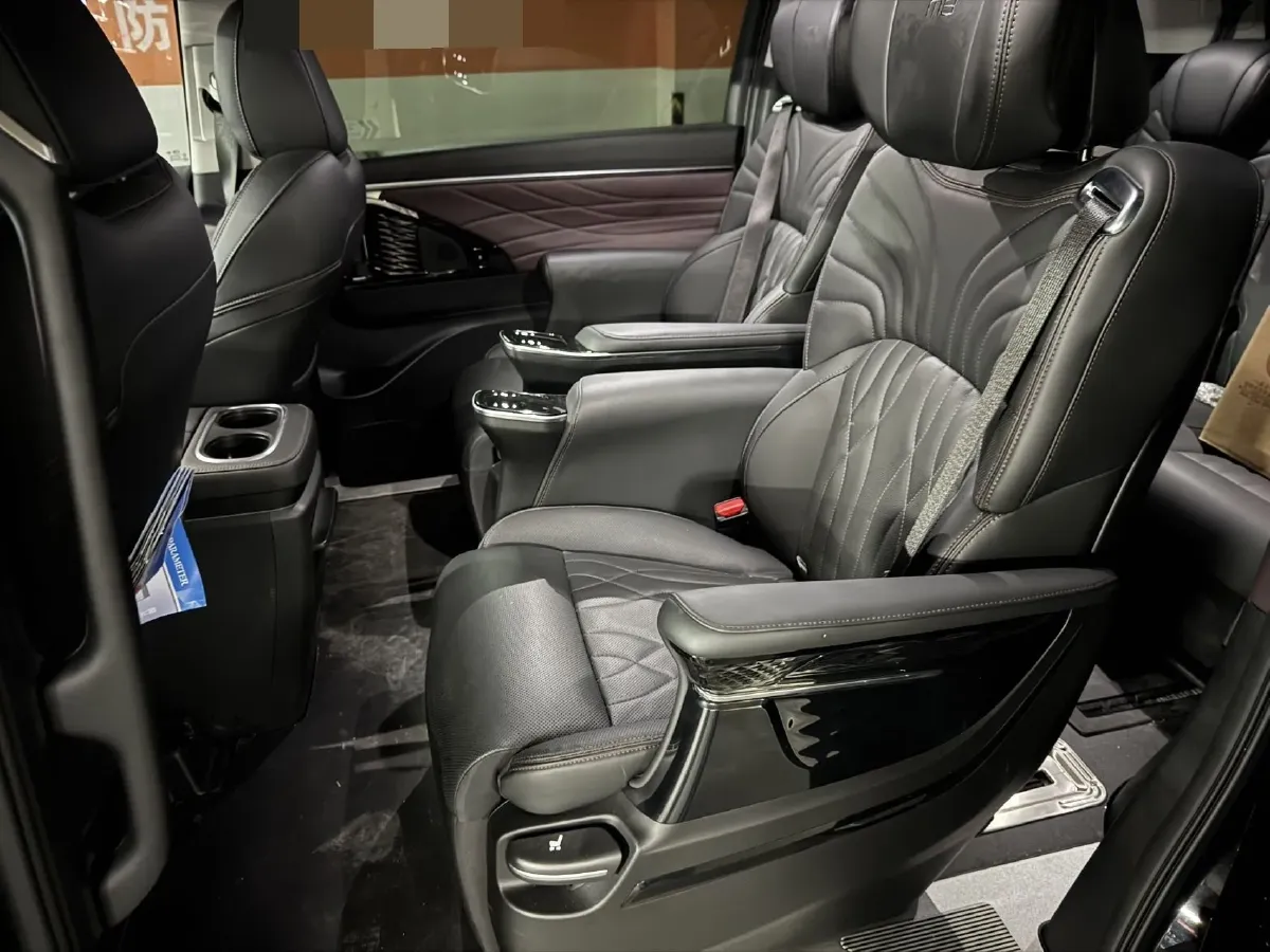 2024 GAC Trumpchi M8 2.0T 252HP L4 8AT,autocango,china used car exporter,china ev exporter,chinese used car exporter,chinese used ev exporter