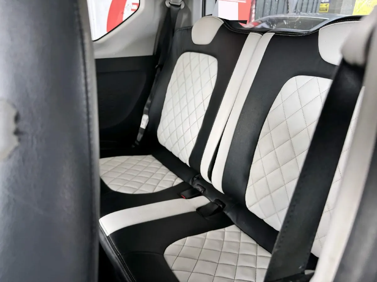 2021 WuLing HongGuang MINI EV BEV 9.3KWH,autocango,china used car exporter,china ev exporter,chinese used car exporter,chinese used ev exporter