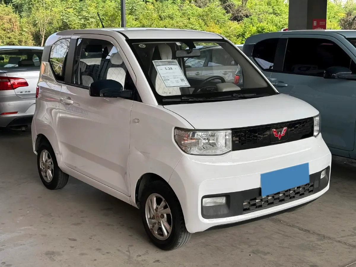 2021 WuLing HongGuang MINI EV BEV 9.3KWH,autocango,china used car exporter,china ev exporter,chinese used car exporter,chinese used ev exporter