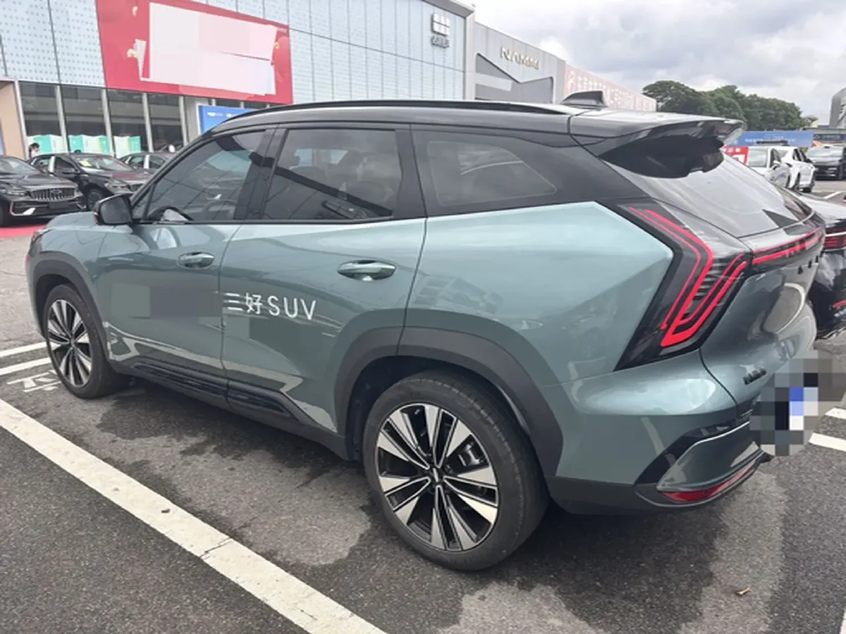 2025 Geely StarRay 1.5T 181HP L4 7DCT,autocango,china used car exporter,china ev exporter,chinese used car exporter,chinese used ev exporter