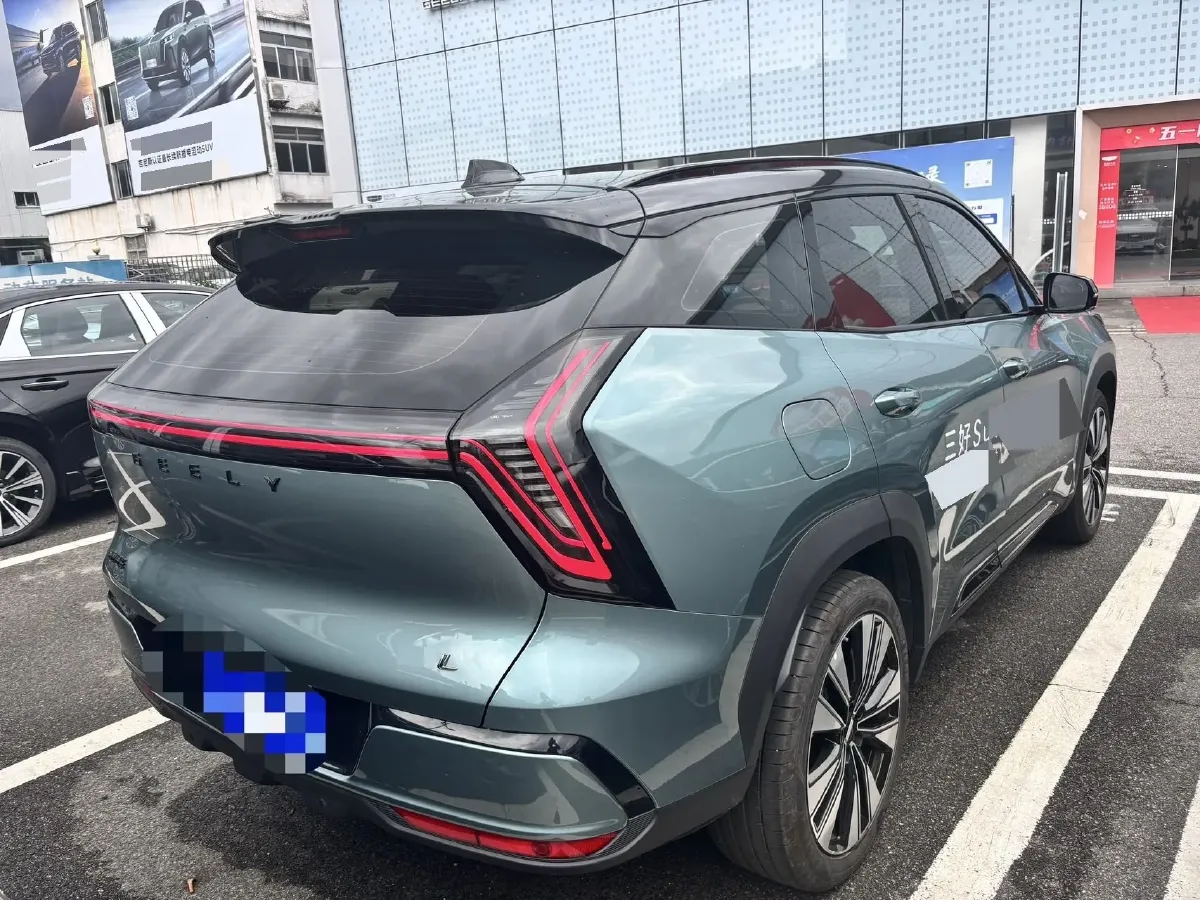 2025 Geely StarRay 1.5T 181HP L4 7DCT,autocango,china used car exporter,china ev exporter,chinese used car exporter,chinese used ev exporter