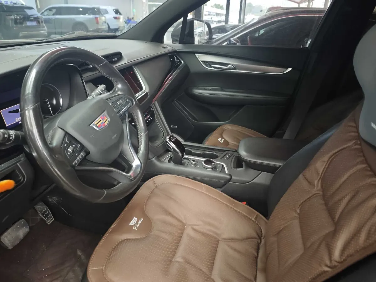 2021 Cadillac XT6 2.0T 237HP L4 9AT,autocango,china used car exporter,china ev exporter,chinese used car exporter,chinese used ev exporter