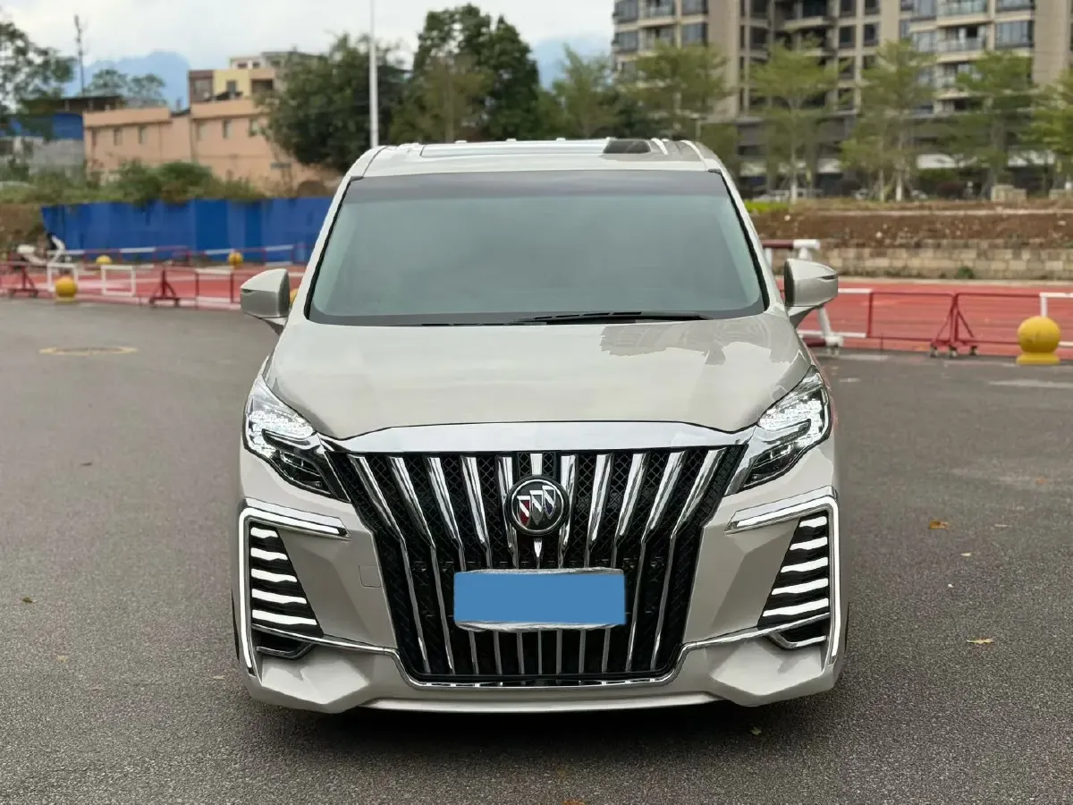 2022 Buick GL8 2.0T 237HP L4 9AT,autocango,china used car exporter,china ev exporter,chinese used car exporter,chinese used ev exporter
