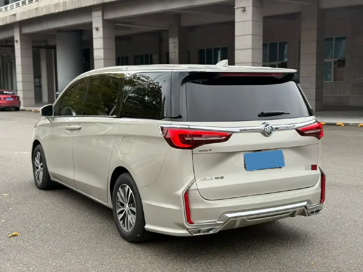 2022 Buick GL8 2.0T 237HP L4 9AT,autocango,china used car exporter,china ev exporter,chinese used car exporter,chinese used ev exporter