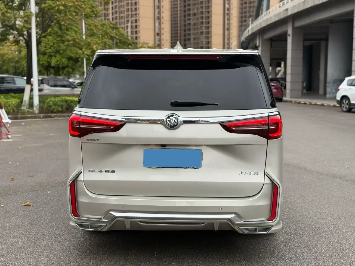 2022 Buick GL8 2.0T 237HP L4 9AT,autocango,china used car exporter,china ev exporter,chinese used car exporter,chinese used ev exporter