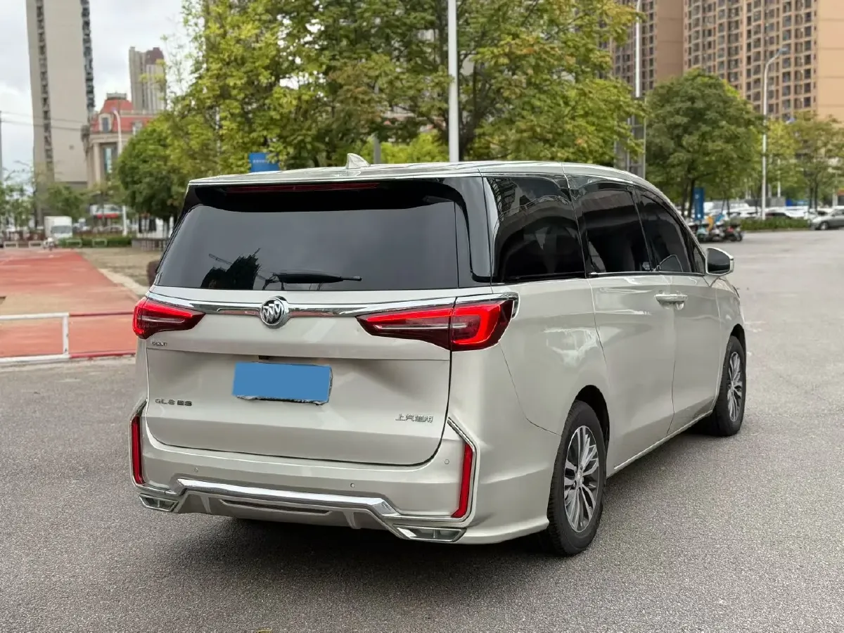 2022 Buick GL8 2.0T 237HP L4 9AT,autocango,china used car exporter,china ev exporter,chinese used car exporter,chinese used ev exporter