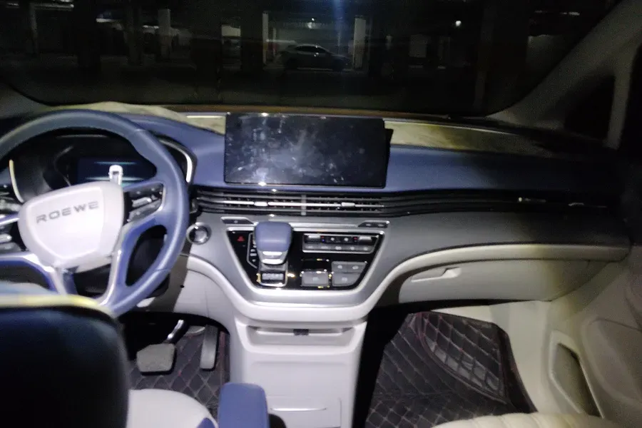 2021 Roewe iMAX8 2.0T 234HP L4 8AT,autocango,china used car exporter,china ev exporter,chinese used car exporter,chinese used ev exporter
