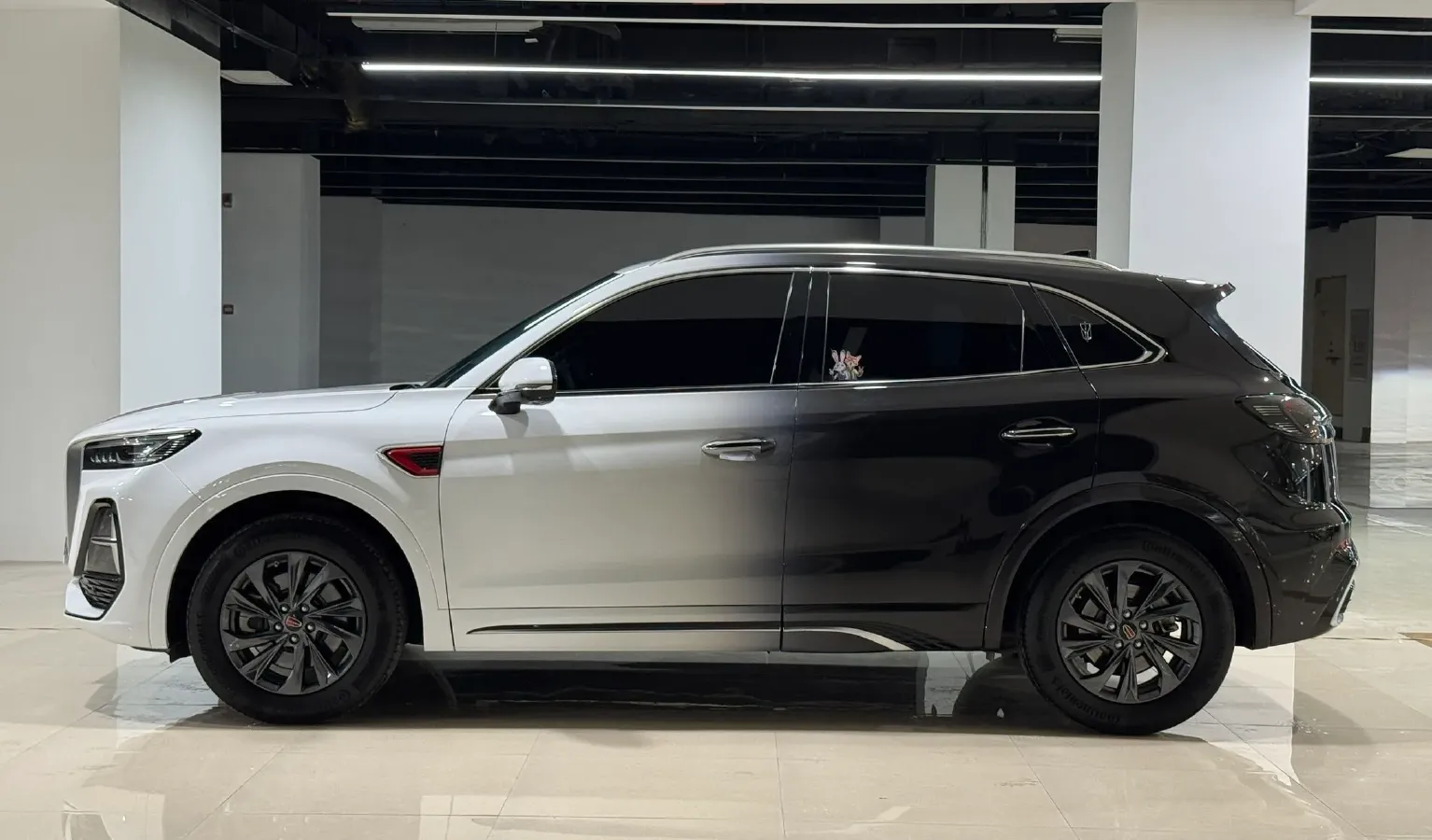 2023 HongQi HS5 2.0T 252HP L4 8AT,autocango,china used car exporter,china ev exporter,chinese used car exporter,chinese used ev exporter