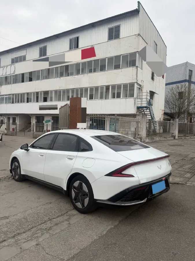 2024 WuLing E5 BEV 54.3KWH,autocango,china used car exporter,china ev exporter,chinese used car exporter,chinese used ev exporter