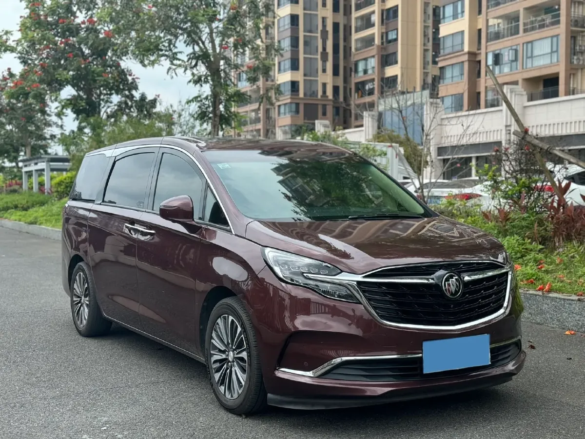 2022 Buick GL8 2.0T 237HP L4 9AT,autocango,china used car exporter,china ev exporter,chinese used car exporter,chinese used ev exporter