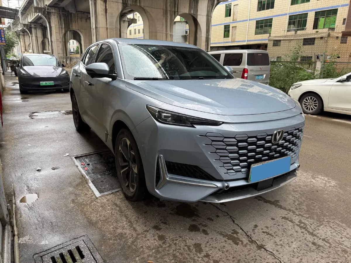 2022 Bestune T99 2.0T 224HP L4 6AT,autocango,china used car exporter,china ev exporter,chinese used car exporter,chinese used ev exporter