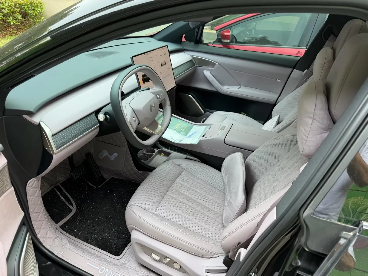 2024 ONVO L60 BEV 60KWH,autocango,china used car exporter,china ev exporter,chinese used car exporter,chinese used ev exporter