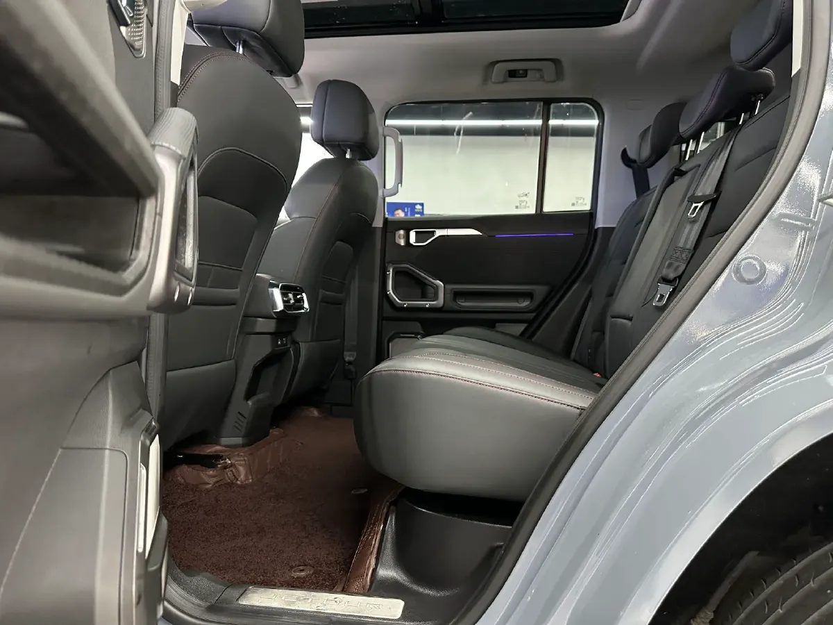 2023 Jetour Traveller 2.0T 254HP L4 7DCT,autocango,china used car exporter,china ev exporter,chinese used car exporter,chinese used ev exporter