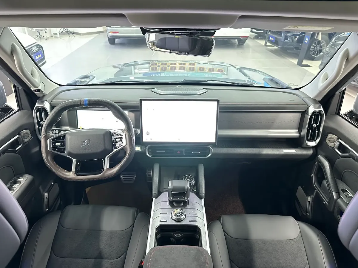 2023 Jetour Traveller 2.0T 254HP L4 7DCT,autocango,china used car exporter,china ev exporter,chinese used car exporter,chinese used ev exporter