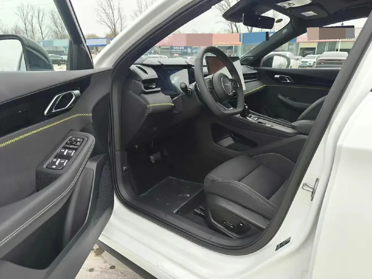 2025 LYNK&CO 03 1.5T 181HP L4 7DCT,autocango,china used car exporter,china ev exporter,chinese used car exporter,chinese used ev exporter