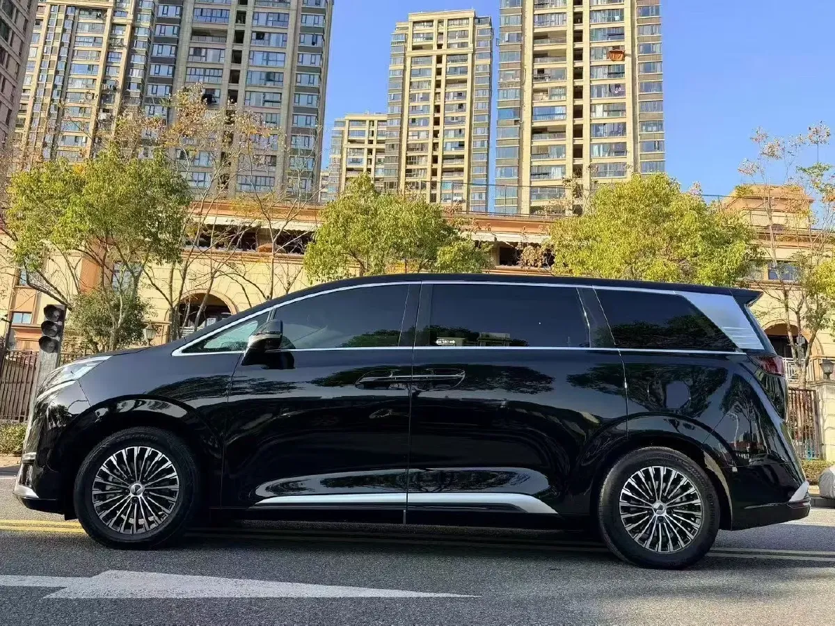2022 HongQi HS7 3.0T 337HP V6 8AT,autocango,china used car exporter,china ev exporter,chinese used car exporter,chinese used ev exporter