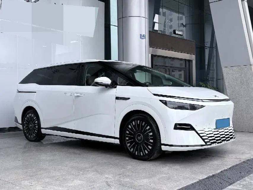 2025 Xpeng X9 BEV,autocango,china used car exporter,china ev exporter,chinese used car exporter,chinese used ev exporter