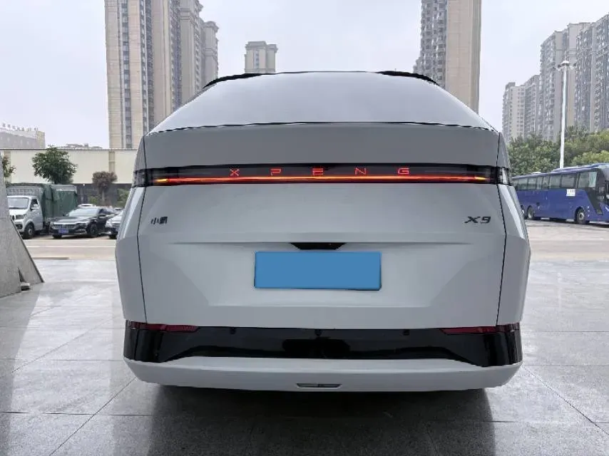 2025 Xpeng X9 BEV,autocango,china used car exporter,china ev exporter,chinese used car exporter,chinese used ev exporter