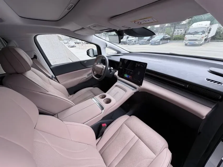2025 Xpeng X9 BEV,autocango,china used car exporter,china ev exporter,chinese used car exporter,chinese used ev exporter