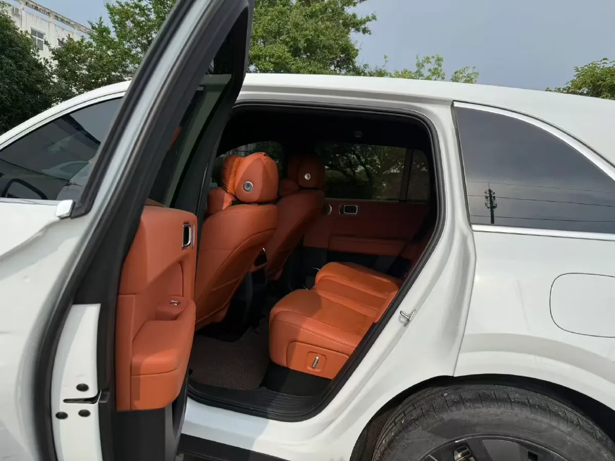 2024 Li L6 Range Extended 154HP L4 REEV 36.8KWH,autocango,china used car exporter,china ev exporter,chinese used car exporter,chinese used ev exporter