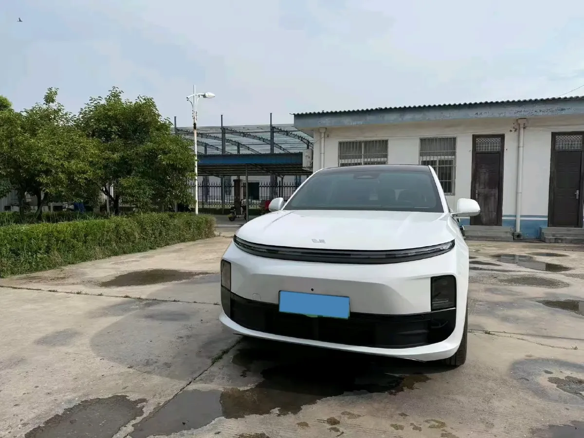 2024 Li L6 Range Extended 154HP L4 REEV 36.8KWH,autocango,china used car exporter,china ev exporter,chinese used car exporter,chinese used ev exporter