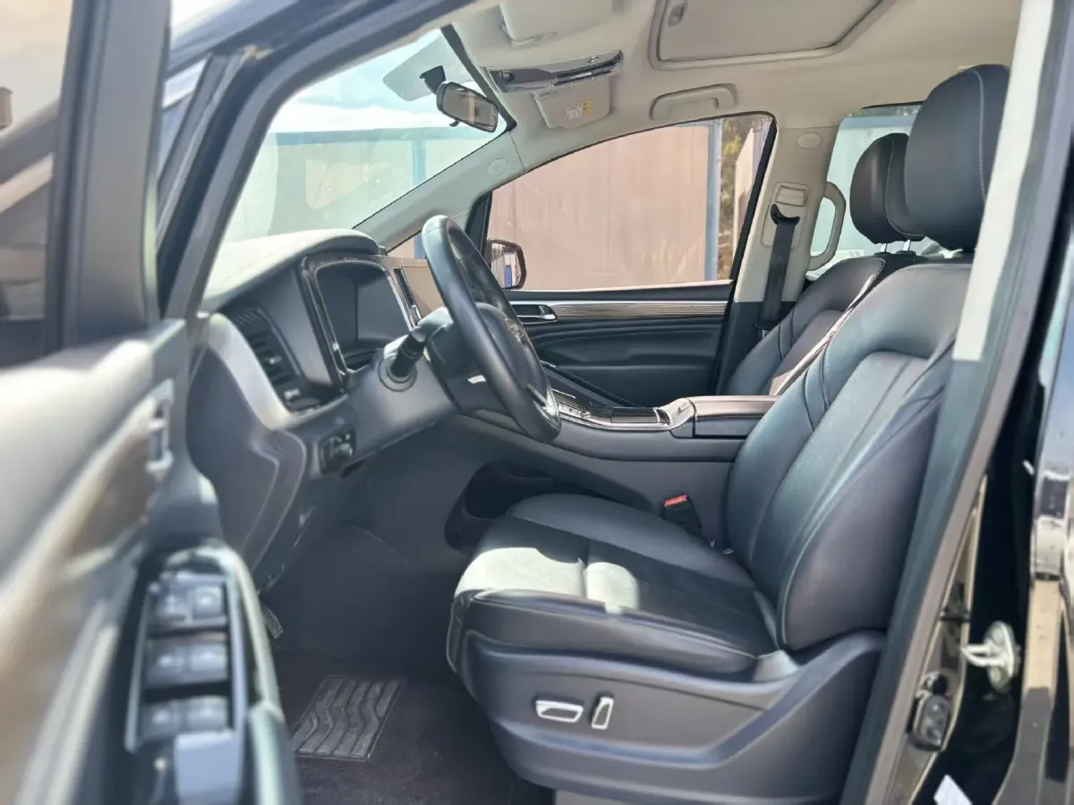 2023 GAC Trumpchi M8 2.0T 252HP L4 8AT,autocango,china used car exporter,china ev exporter,chinese used car exporter,chinese used ev exporter