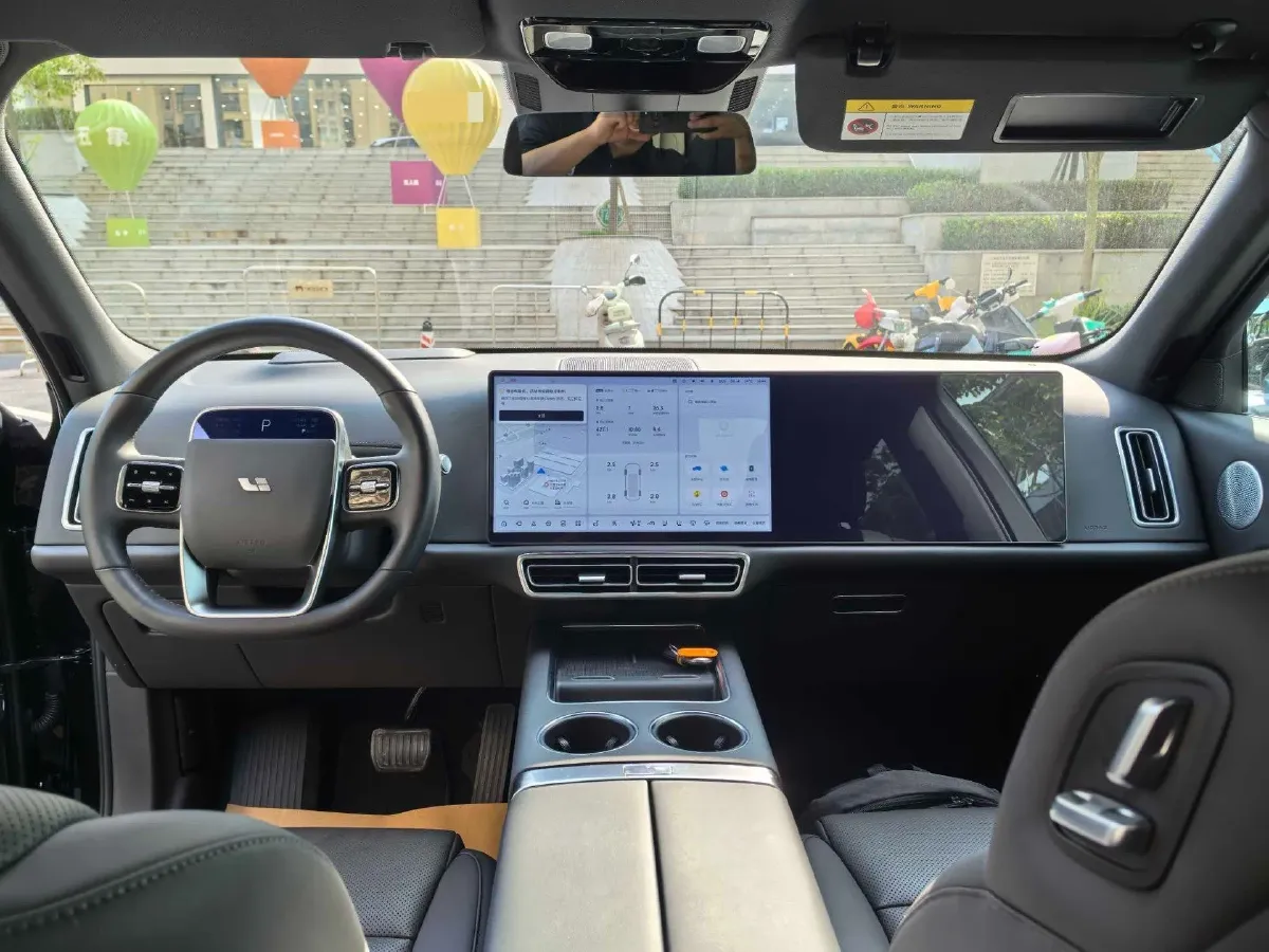 2022 Li L9 Range Extended 154HP REEV 42.6KWH,autocango,china used car exporter,china ev exporter,chinese used car exporter,chinese used ev exporter