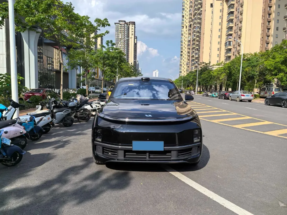 2022 Li L9 Range Extended 154HP REEV 42.6KWH,autocango,china used car exporter,china ev exporter,chinese used car exporter,chinese used ev exporter