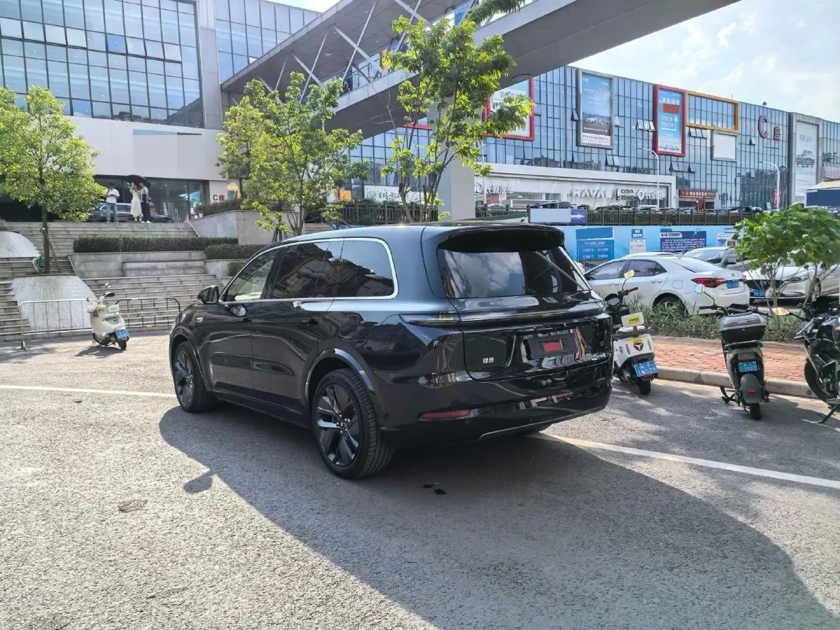 2022 Li L9 Range Extended 154HP REEV 42.6KWH,autocango,china used car exporter,china ev exporter,chinese used car exporter,chinese used ev exporter