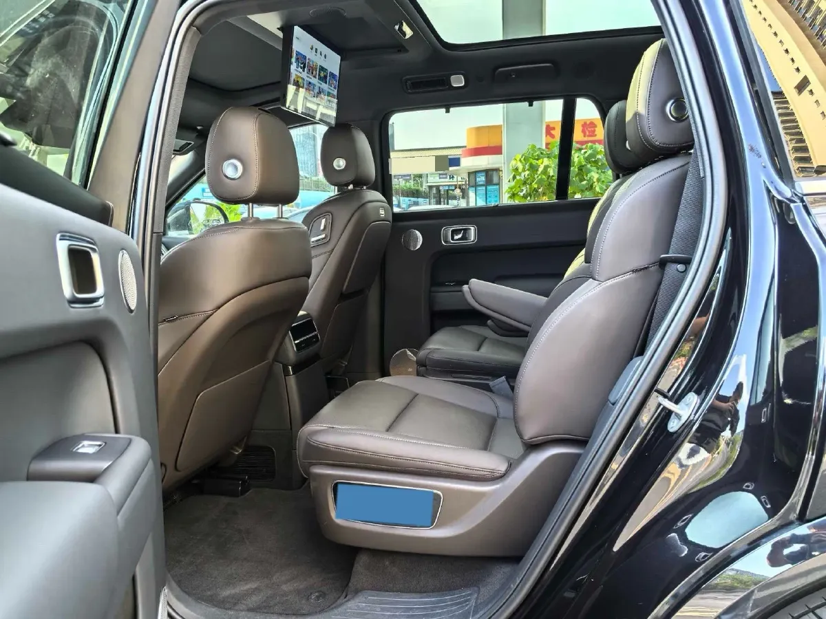 2022 Li L9 Range Extended 154HP REEV 42.6KWH,autocango,china used car exporter,china ev exporter,chinese used car exporter,chinese used ev exporter